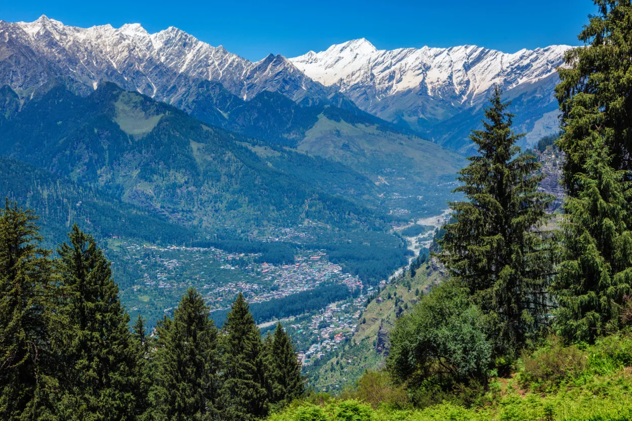 spring kullu valley himalaya mountains himachal pradesh india