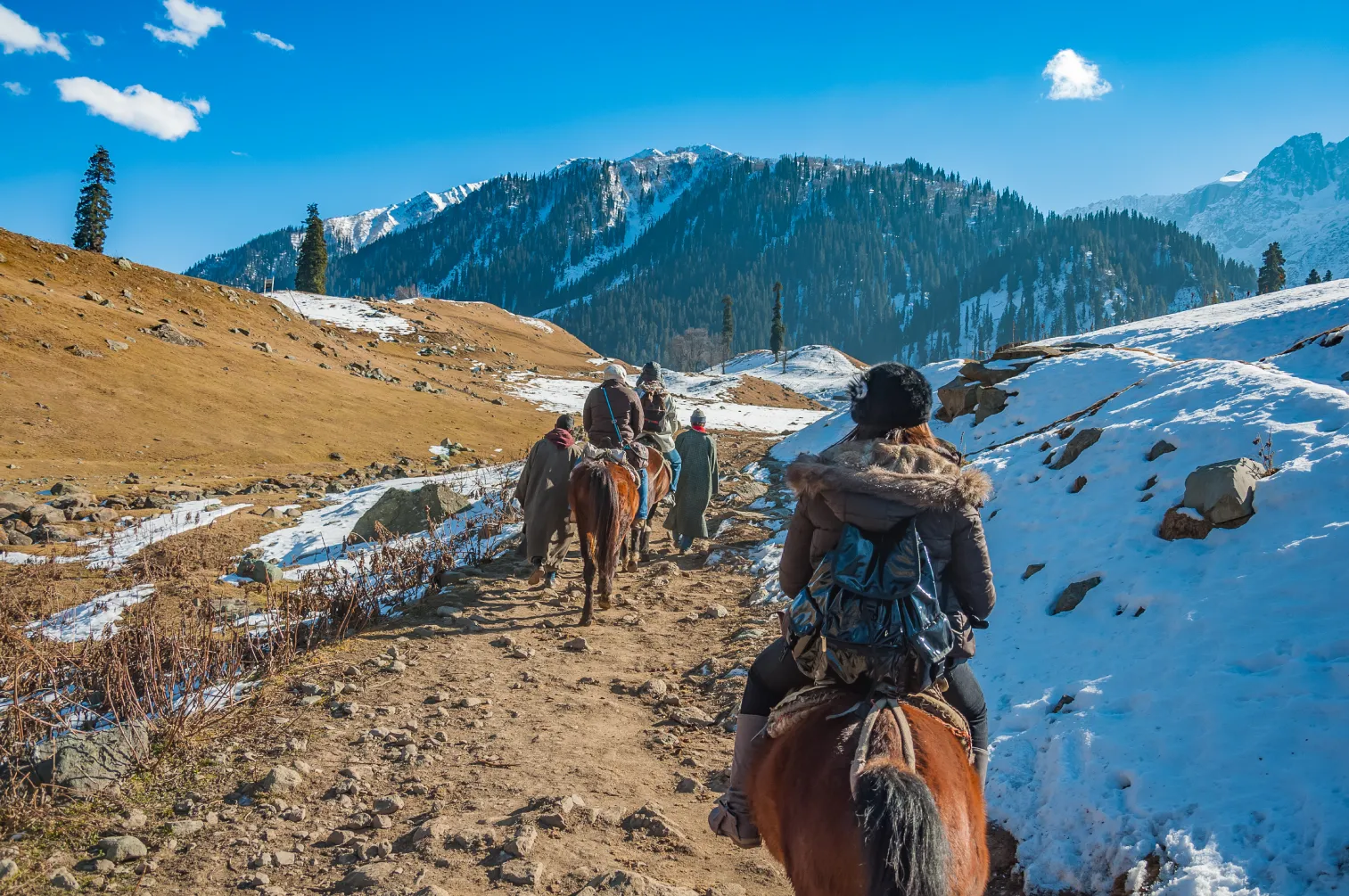 thajiwas glacier sonamarg jammu kashmir india sonamarg is one beautiful tourist spots jammu kashmir
