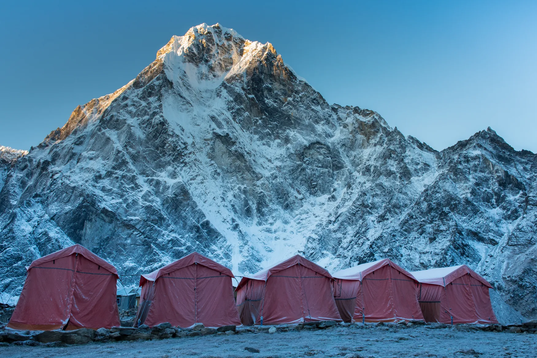 group climbers bright tents khumbu glacier everest base camp with colorful pr